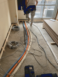 天井を高くして風通しと採光UP！自転車も置けて収納もたっぷり！ 　目黒区A様邸